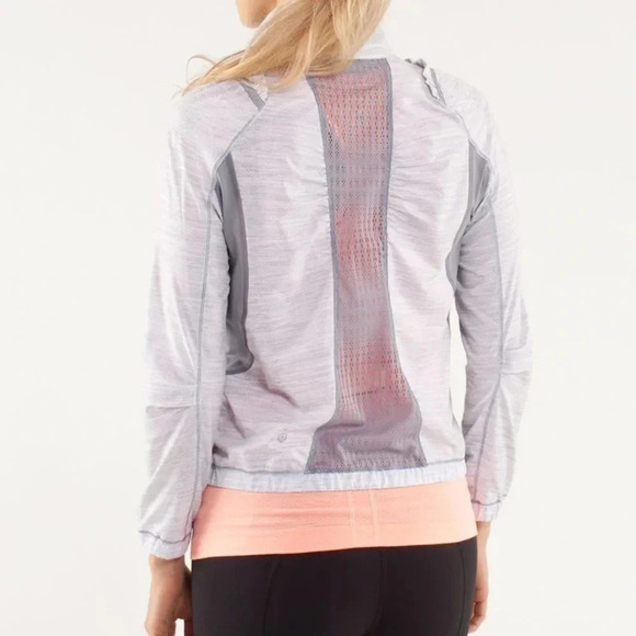 Lululemon Run Nada commuter denim white / fossil jacket athletic size 2 - Picture 3 of 17